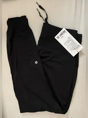 Lululemon NWT Dance Studio Mid Rise Joggers With Pockets Black Size 8 thumbnail 7