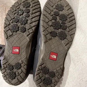 The North Face Women's Nuptse Purna Boot Size 8 Waterproof Faux Fur Gray Suede thumbnail 7