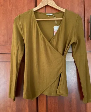 OGL Surplice Top Asymmetrical Hem Eco Mousse Brown Size Small NEW thumbnail 1