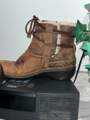 UGG Women’sankle boots size 6 thumbnail 6