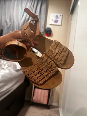 Soda Tan Woven Strap Ankle Strap Sandals Size 7.5 thumbnail 5