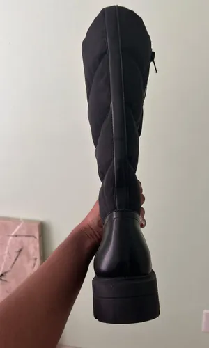 Snow Boots Black Size 8 thumbnail 1