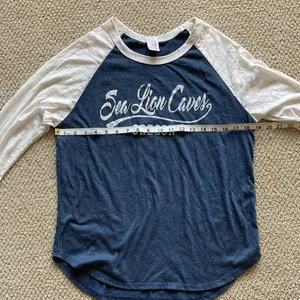 Prairie Mountain NEW Sea Lion Caves Oregon Women’s Baseball T-Shirt Navy Blue Grey Small NWOT thumbnail 4