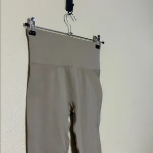 Setactive sculptflex legging in sand In Sand Size‎ Small thumbnail 4