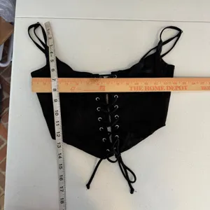 White Fox Boutique‎ Black Corset Crop Top Size Small Lace Up Front Zip Back Sexy thumbnail 6