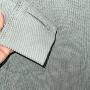 We The Free Thermal Crewneck Thumbhole Top Shirt Jersey Sage Green Size Medium N thumbnail 4