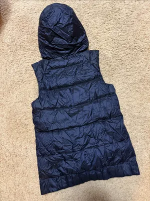 Lululemon reversible fluffy vest. Size 6 thumbnail 5