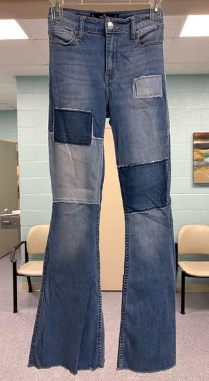 Hollister Jeans thumbnail 1