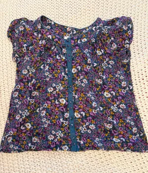 Charlotte Russe Floral Blouse Size M Blue Cotton Short Sleeve thumbnail 1