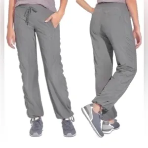 Athleta Women's Gray LaViva Dance Track Pants - Size 4 thumbnail 2