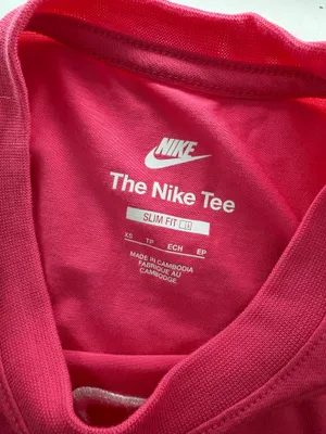 Cropped Pink Nike Top thumbnail 3