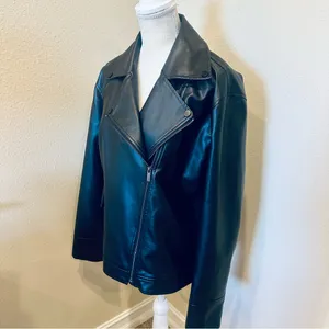 Princess Polly Faux Vegan Leather Motto Jacket size 6 thumbnail 3