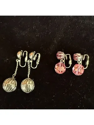 Vintage pink aurora borealis and silver tone dangle drop clip on earrings thumbnail 3
