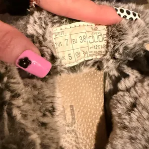 Hey Dude Women's Gray Ankle Booties with Faux Fur thumbnail 6