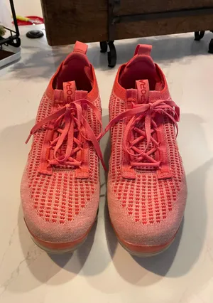 Nike Coral  Vapormax Flyknit thumbnail 2