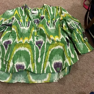 Anthropologie green blouse M‎ thumbnail 3