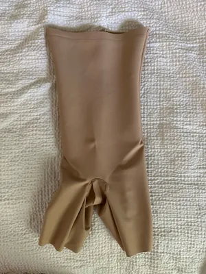 Skims Body Core Sculpt High-Waisted Short thumbnail 4