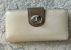 Coach leather tan wallet vintage y2k thumbnail 1