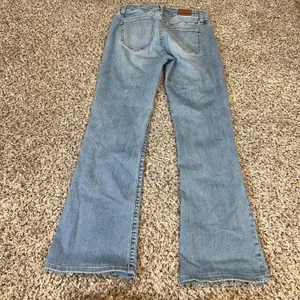 Lands End Mid Rise Curvy Bootcut Jeans‎ Light Wash Denim Size 6 thumbnail 8