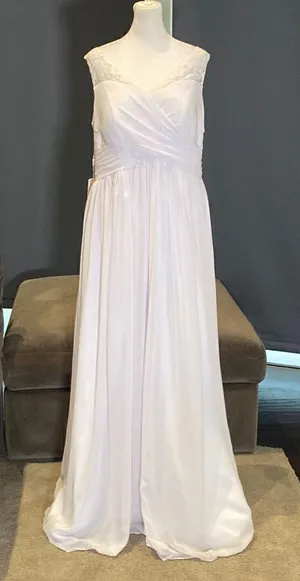 Women’s Full Length Chiffon White Wedding or Special Event Dress Size 16 NWT thumbnail 1