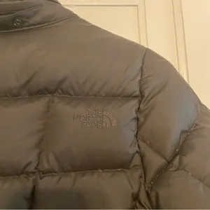 The North Face puffer jacket thumbnail 5