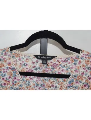 Davi & Dani Ditsy Floral Crochet Trim Blouse, Cream Multi, Plus Size 2XL thumbnail 3