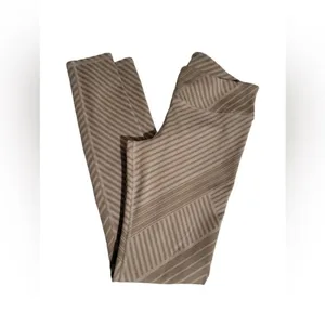 Alo leggings thumbnail 2