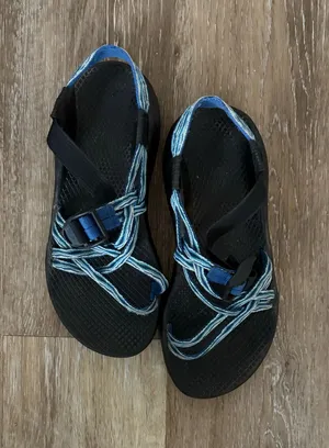 Chaco Sandals Strappy Classic Hiking thumbnail 1