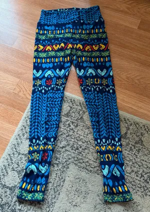 Lularoe One Size Leggings thumbnail 1