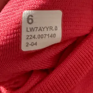 Lululemon pink hottie hot shorts 2.5” thumbnail 3