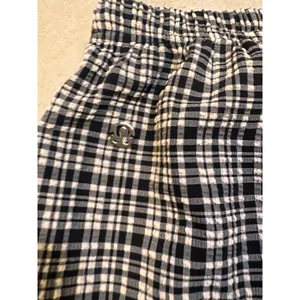 Lululemon Lab Seersucker Plaid Shorts Black White Drawstring LW7DKIS Small thumbnail 5
