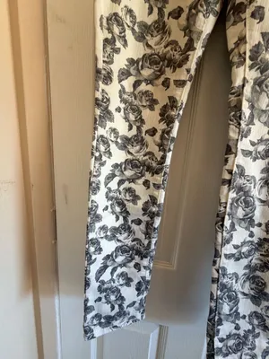 Maurice Black and White Floral Skinny Jeans thumbnail 3