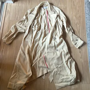 Tommy Hilfiger trench  coat thumbnail 1
