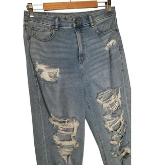 American Eagle Jeans Womens 8 Curvy Mom Jean 90s Distressed Light High Rise Blue thumbnail 7