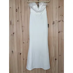 NWT Lulus Extraordinary Glam White Feather Strapless Mermaid Maxi Dress Bride L thumbnail 2