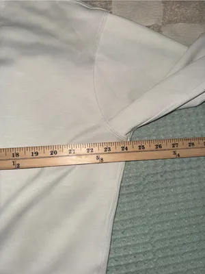 lululemon‎ Softstreme Perfectly Oversized Cropped Crew size 6 thumbnail 2