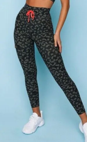White Fox Sarah Day Leggings thumbnail 1
