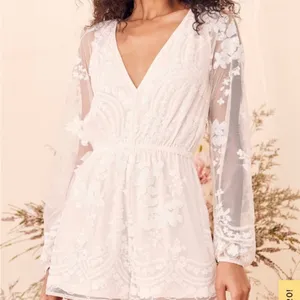 NWT‎ Lulus white lace sequin romper XS thumbnail 2