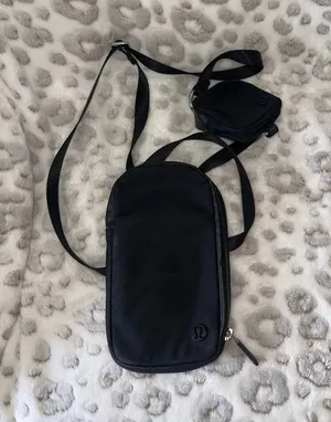 Lululemon Belt Bag thumbnail 1