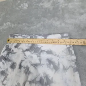Colsie White and Gray Athletic Workout Biker Shorts‎ Size Small thumbnail 3