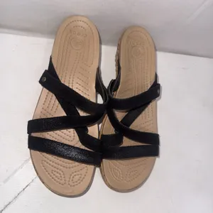 Crocs A-Leigh Black Cork Wedge Sandals Strappy Suede Like Style Women's Size 8 thumbnail 2
