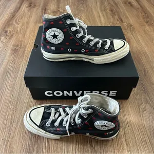 CONVERSE all Star Chuck Taylor hi top kiss lips embroidered lace up shoes sz7 thumbnail 9