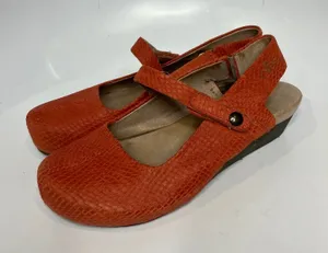 OTBT Springfield wedge sling back clog orange textured‎ leather women's size 8.5 thumbnail 1
