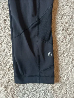 Lululemon Black Athletic Crop Leggings thumbnail 5