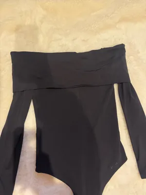 Aritzia Off-The-Shoulder Bodysuit Contour thumbnail 5