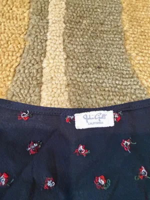 John Galt Brandy Melville Navy Blue Red Floral Tie Front Top Blouse One Size thumbnail 2