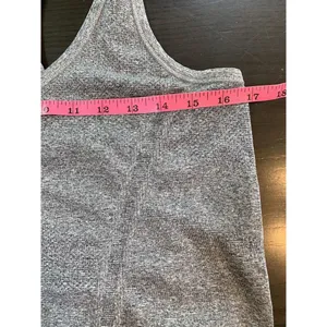 Athleta Fastest Track Medium‎ Seamless Ruched Tank Top Gray Athleisure thumbnail 9