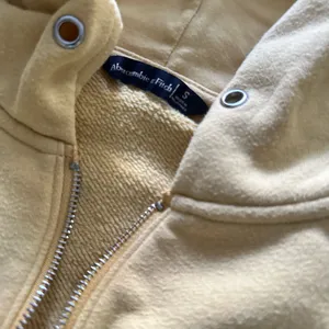 Abercrombie & Fitch Yellow Zip-Up Hoodie thumbnail 2