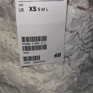 ✨ H&M, Divided White Peplum Top✨ thumbnail 7