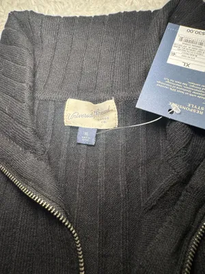 Universal Threads Sweater thumbnail 3